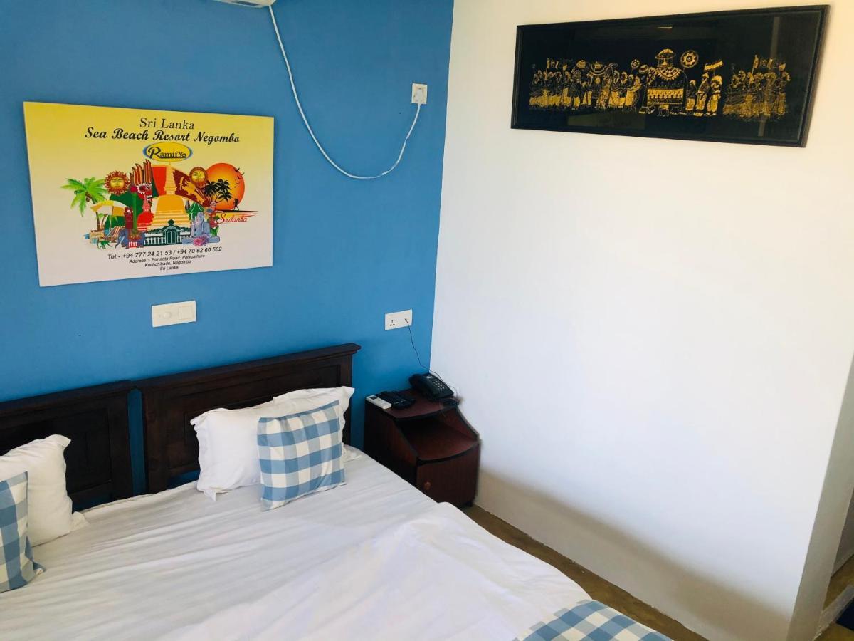 Sea Beach Resort Negombo Esterno foto