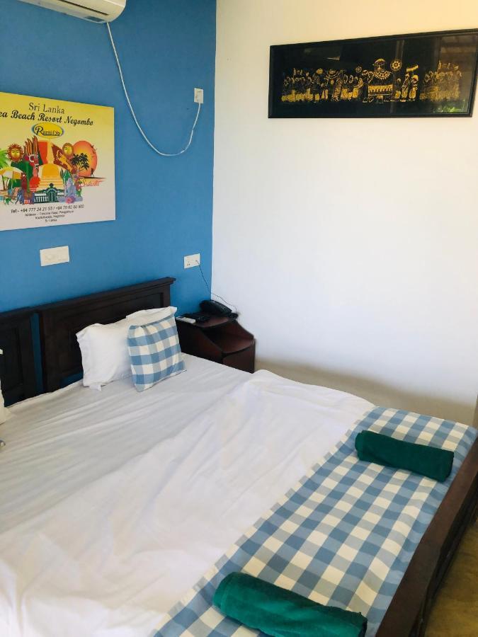 Sea Beach Resort Negombo Esterno foto