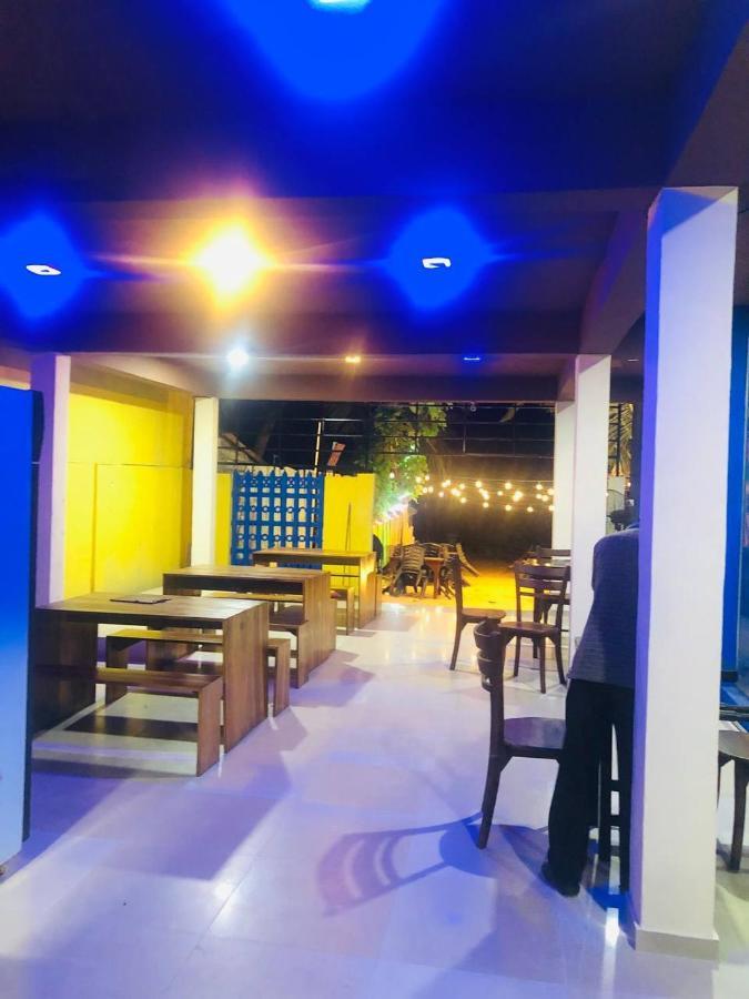 Sea Beach Resort Negombo Esterno foto